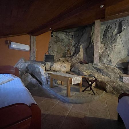 Cave Apartment Virpazar Zewnętrze zdjęcie