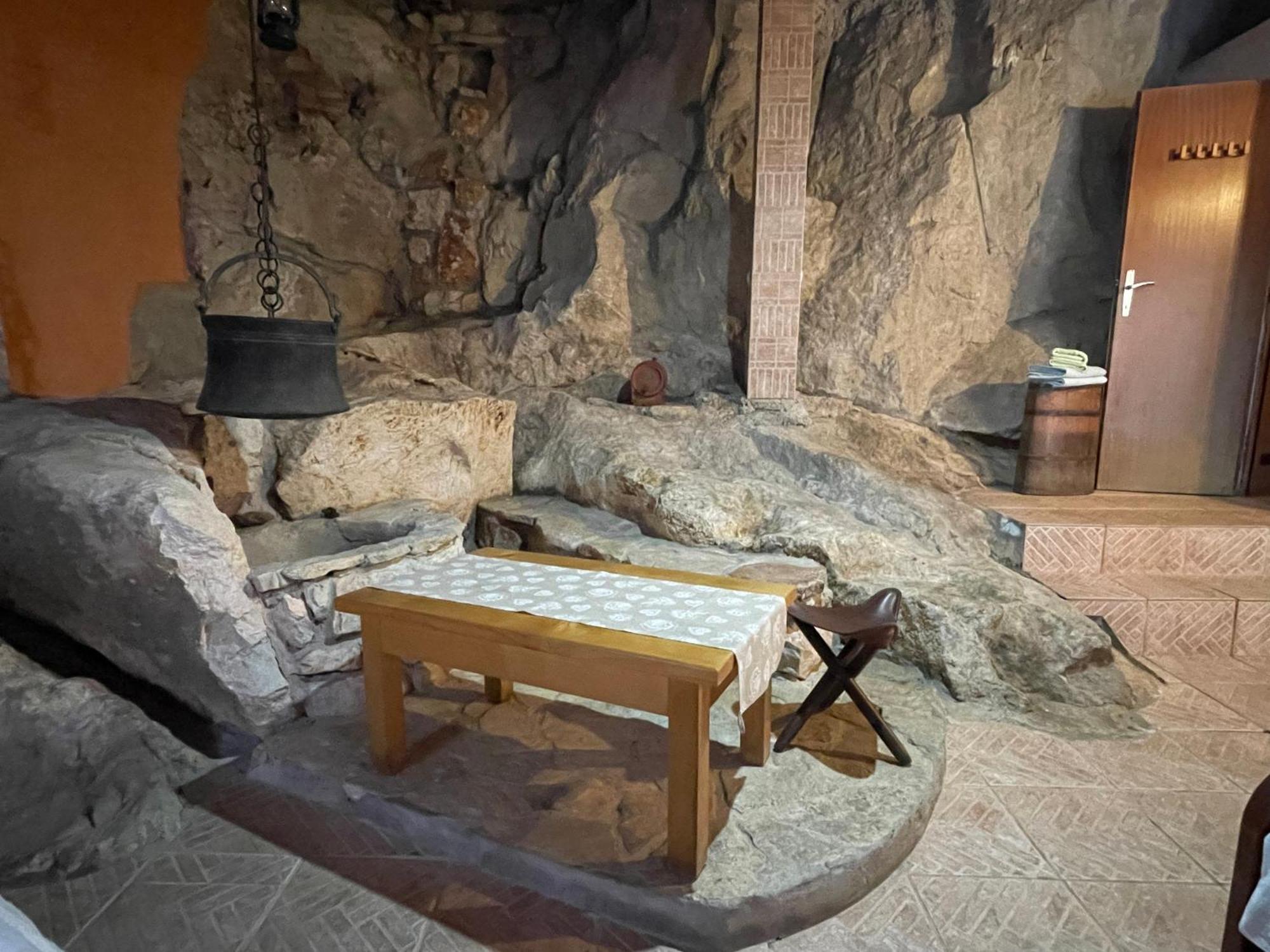 Cave Apartment Virpazar Zewnętrze zdjęcie